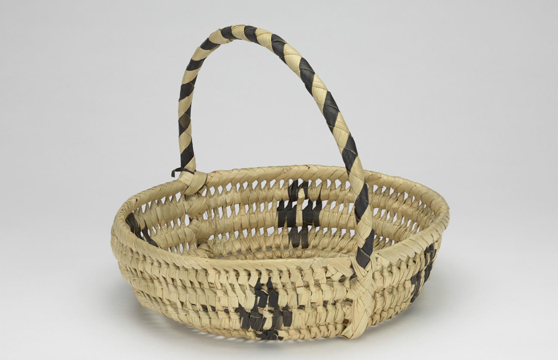 Coconut basket − Tonga